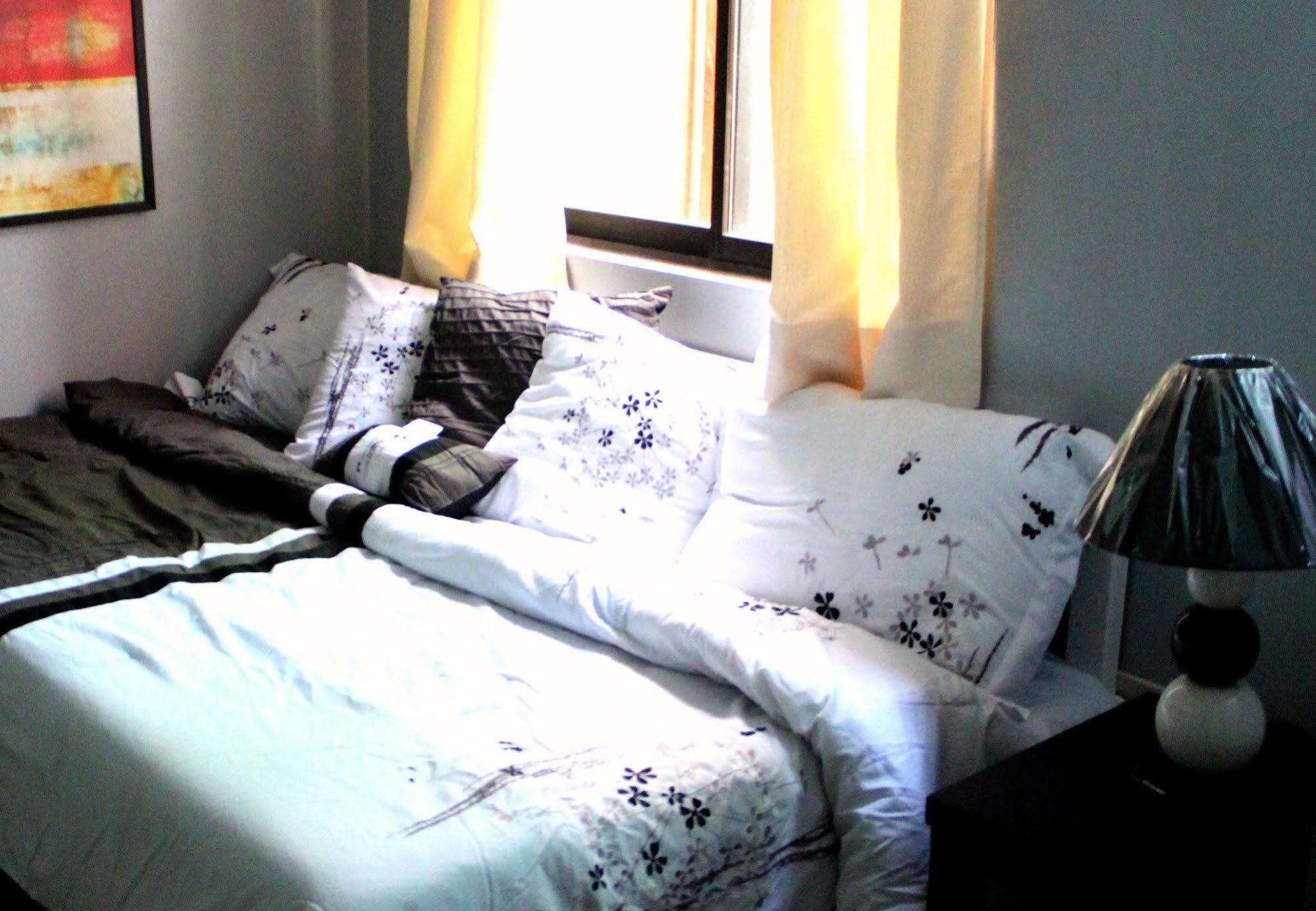 The Fort Budget Hotel- Bonifacio Global City Makati City Exterior foto